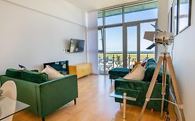 Penthouse 47 Zinc